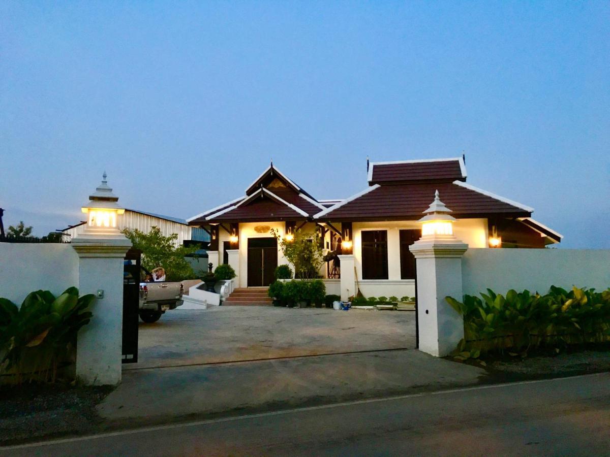 Lanna Kamin Pool Villa Airport Chiang Mai Extérieur photo